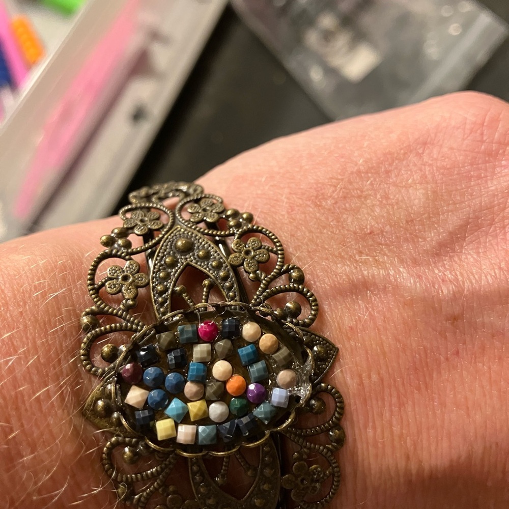 Vintage Floral Beaded Bracelet